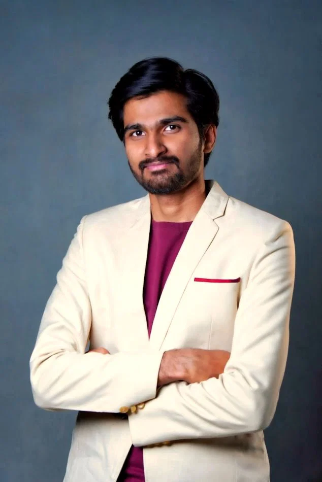 Akkshay Joshi, marketing consultant